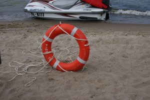 Savaitgalį paplūdimiuose – nemalonūs incidentai