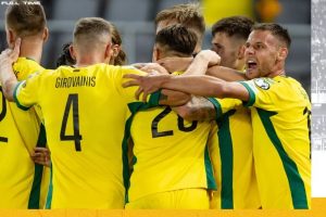 Lietuvos futbolo rinktinė sunkiai palaužė Gibraltarą