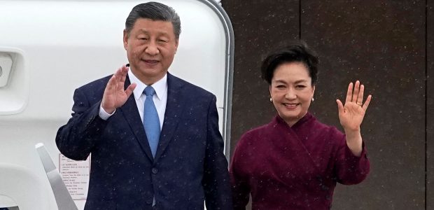 Xi Jinpingas atvyko valstybinio vizito į Prancūziją